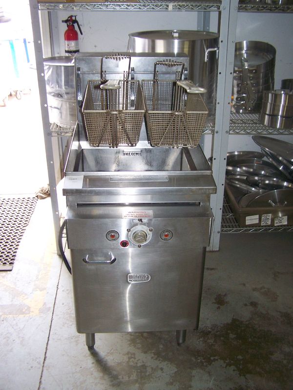 KEATING ELECTRIC TWIN BASKET DEEP FRYER NSF - Click Image to Close