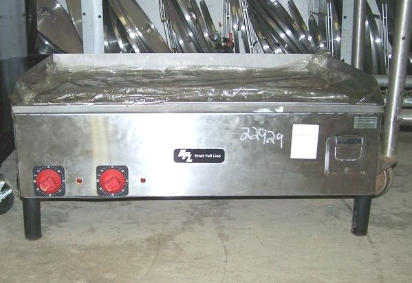 NEVER USED FLAT TOP GRIDDLE MANUAL CONTROL ETL APPROVED