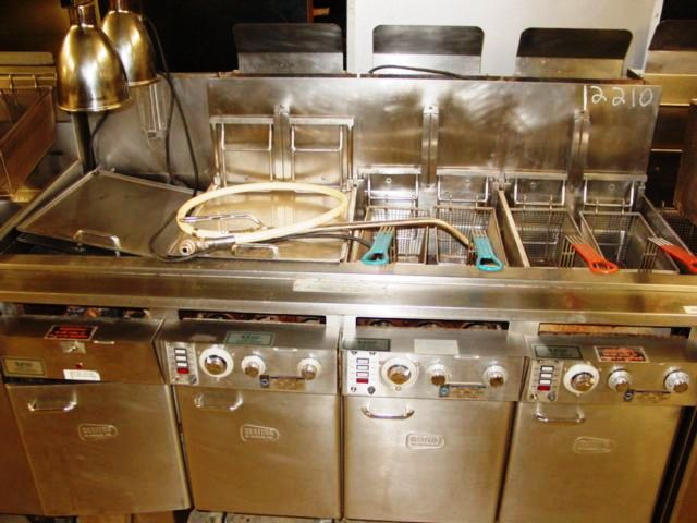 KEATING 3 BANK FRYER WITH HEATING LIGHTS