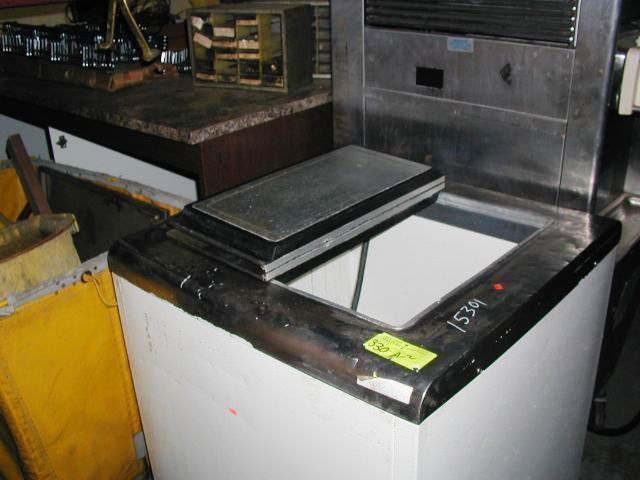 DIPPING CABINET