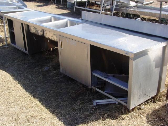STAINLESS STEEL ISLAND CABINET 2 SINKS IN CENTER END CABINETS 14
