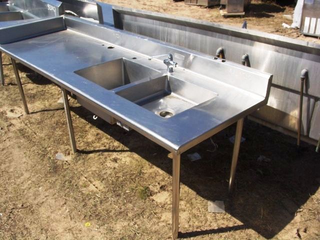 SS TABLE WITH 2 COMP SINK BACK AND LEFT SIDE SPLASH GAURD - STAI