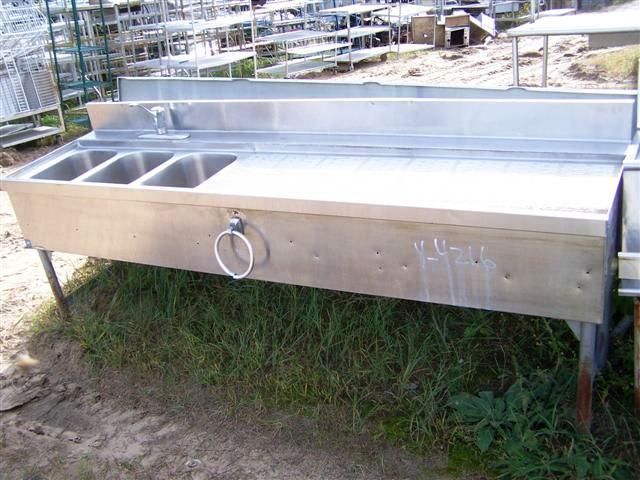 UNDERBAR 84 X 24 3 COMP SINK WITH LONG DRAINBOARD - Click Image to Close