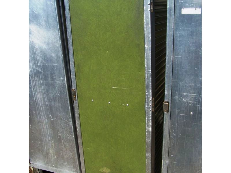 ENCLOSED HOLDING CABINET GREEN DOOR ON CASTERS 21 X 27.5 X 58