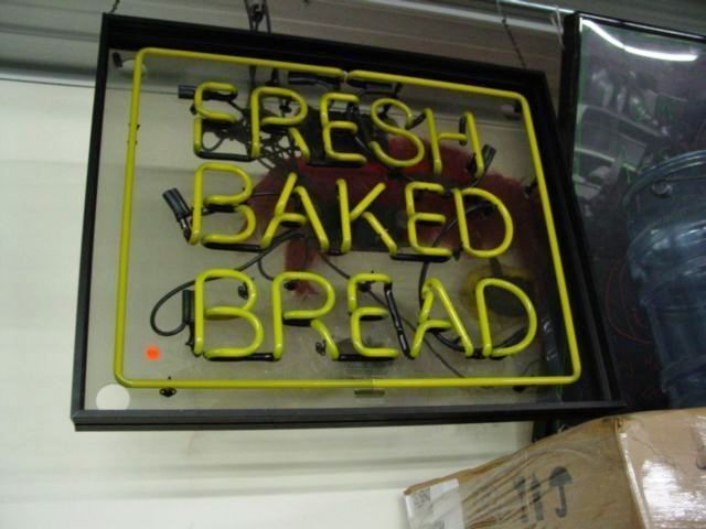 FRESH BAKED BREAD NEON SIGN - THICK TUBE - YELLOW - DIM/SOLD AS - Click Image to Close