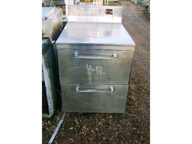 STAINLESS STEEL EQUIPMENT STAND WITH 2 DRAWERS AND ELECTRIC 24 X - Click Image to Close