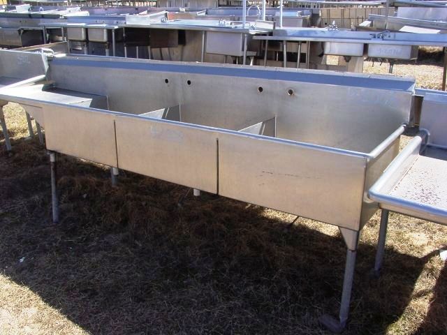 SS 3 COMP SINK WITH LDB 120 IN - SINKS 30 X 24 - DB 27.5 X 24 -