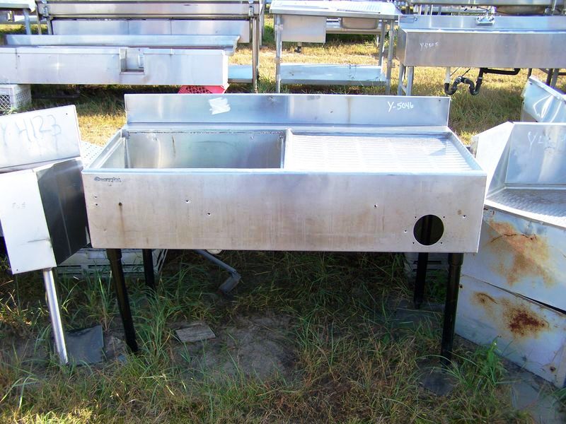 STAINLESS STEEL UNDERBAR SECTION WITH SINK AND RIGHT DRAIN WITH - Click Image to Close