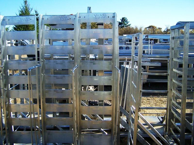 FRYER BASKET HOLDER ON CASTERS 15 X 17.5 X 61 - Click Image to Close