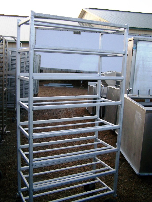 MEAT LUG RACK ON CASTERS 16 X 32 X 66 - Click Image to Close