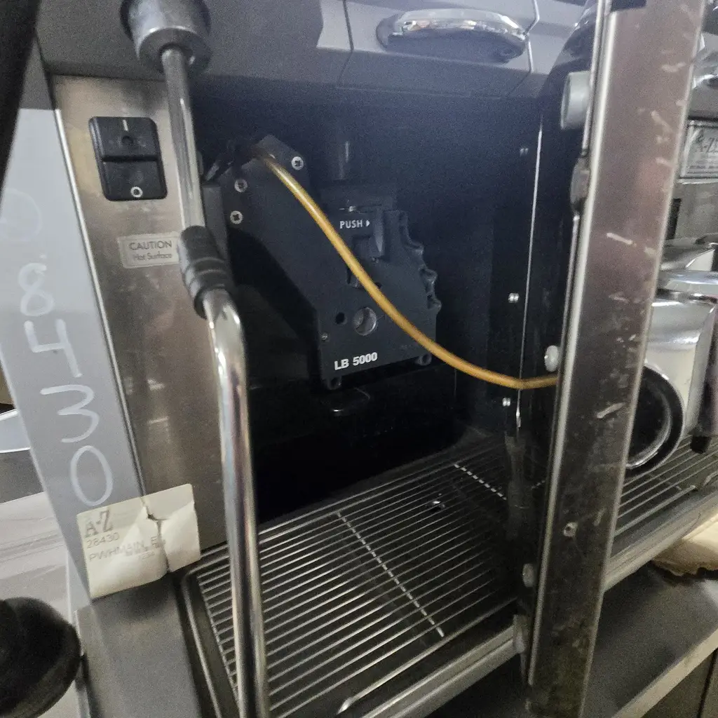 LAVAZZA ESPRESSO/COFFEE MACHIN