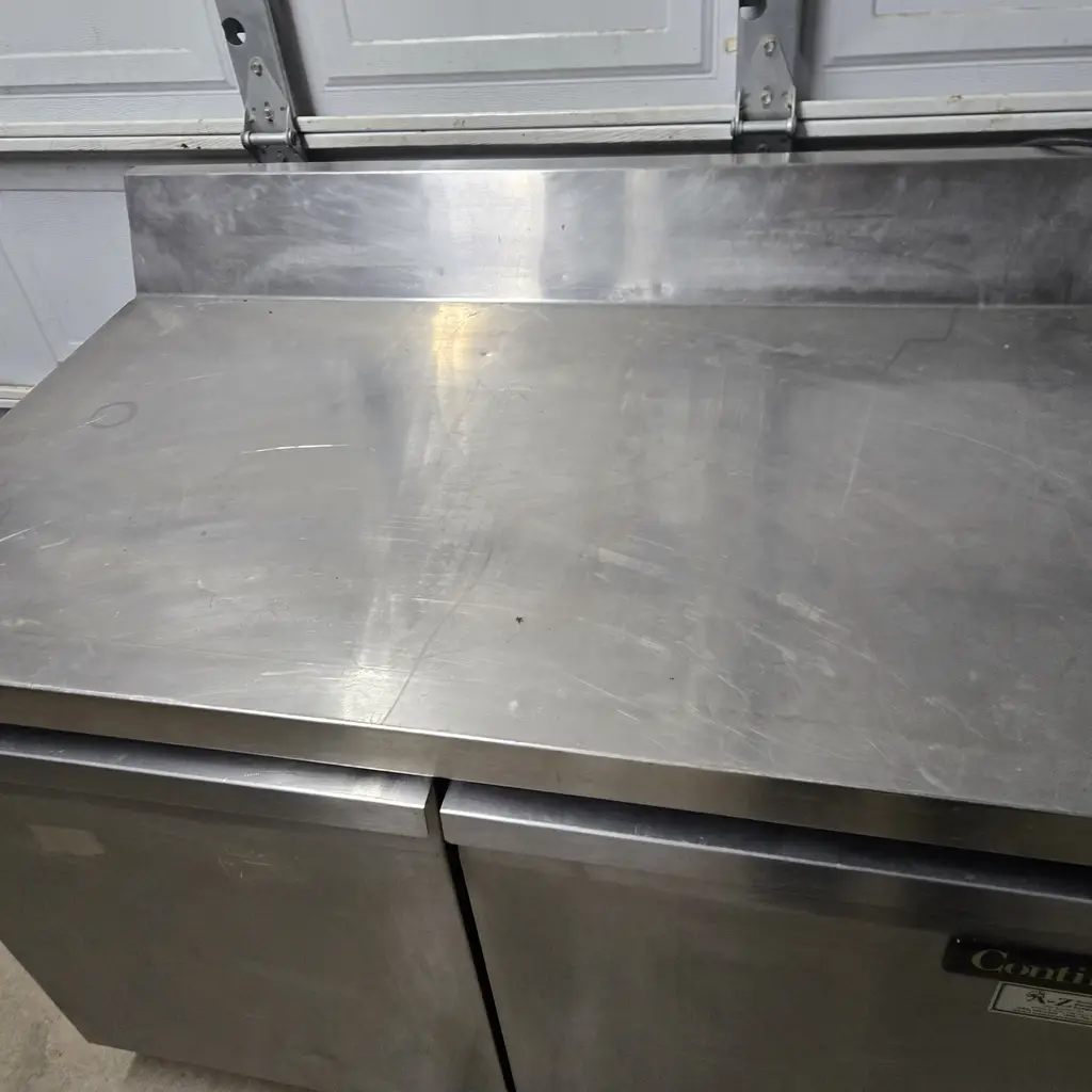 CONTINENTAL 2 DOOR UC COOLER