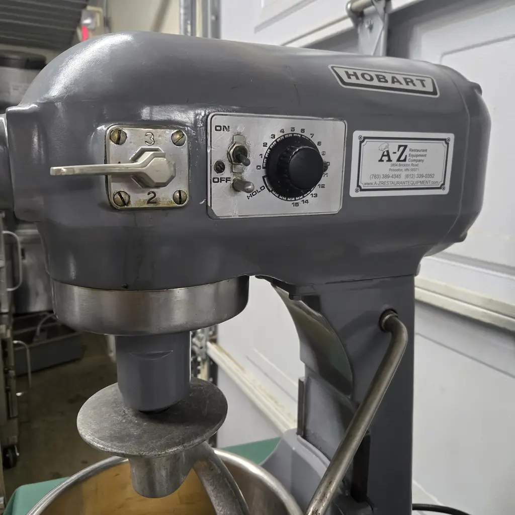 HOBART 20 QT MIXER