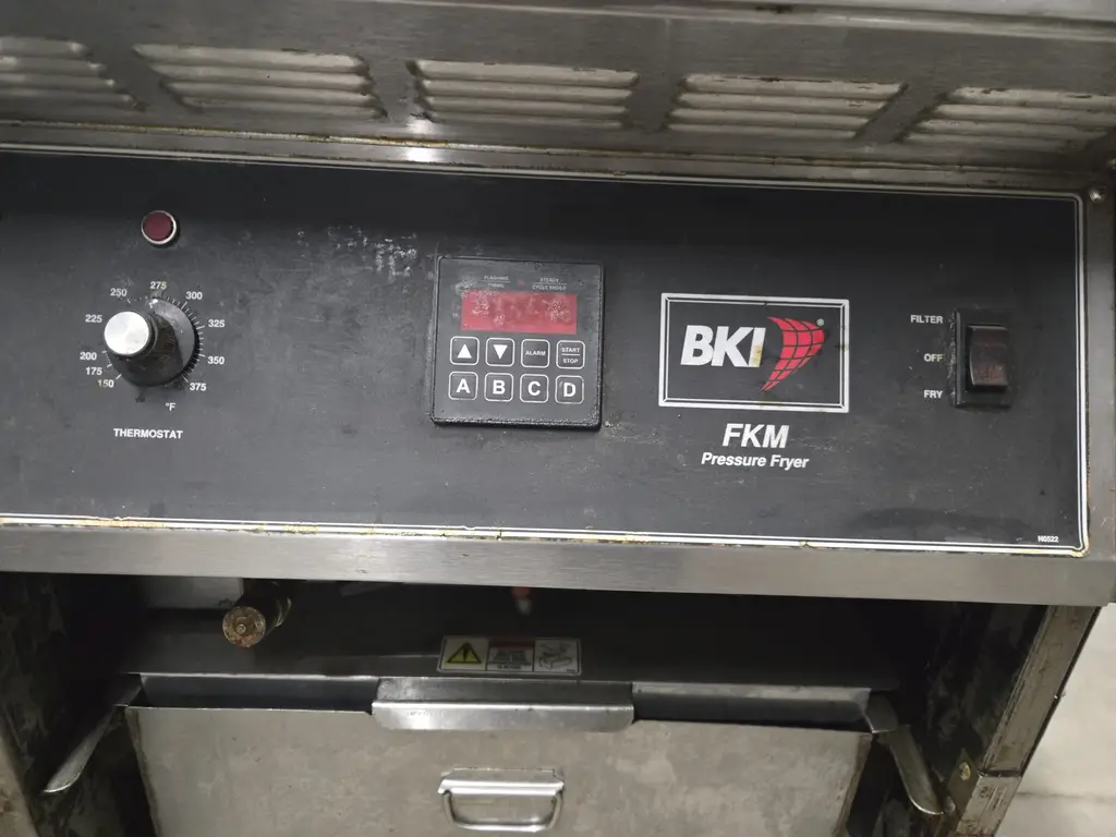 BKI 75LB PRESSURE FRYER