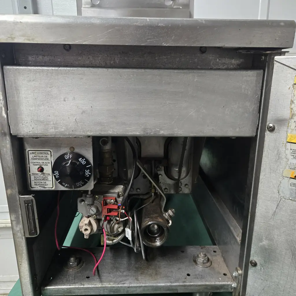 PITCO 20LB CT DEEP FRYER