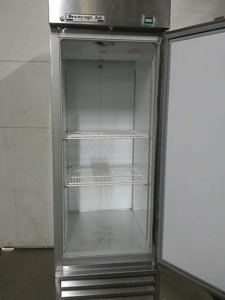 BEVERAGE AIR 1 DOOR COOLER